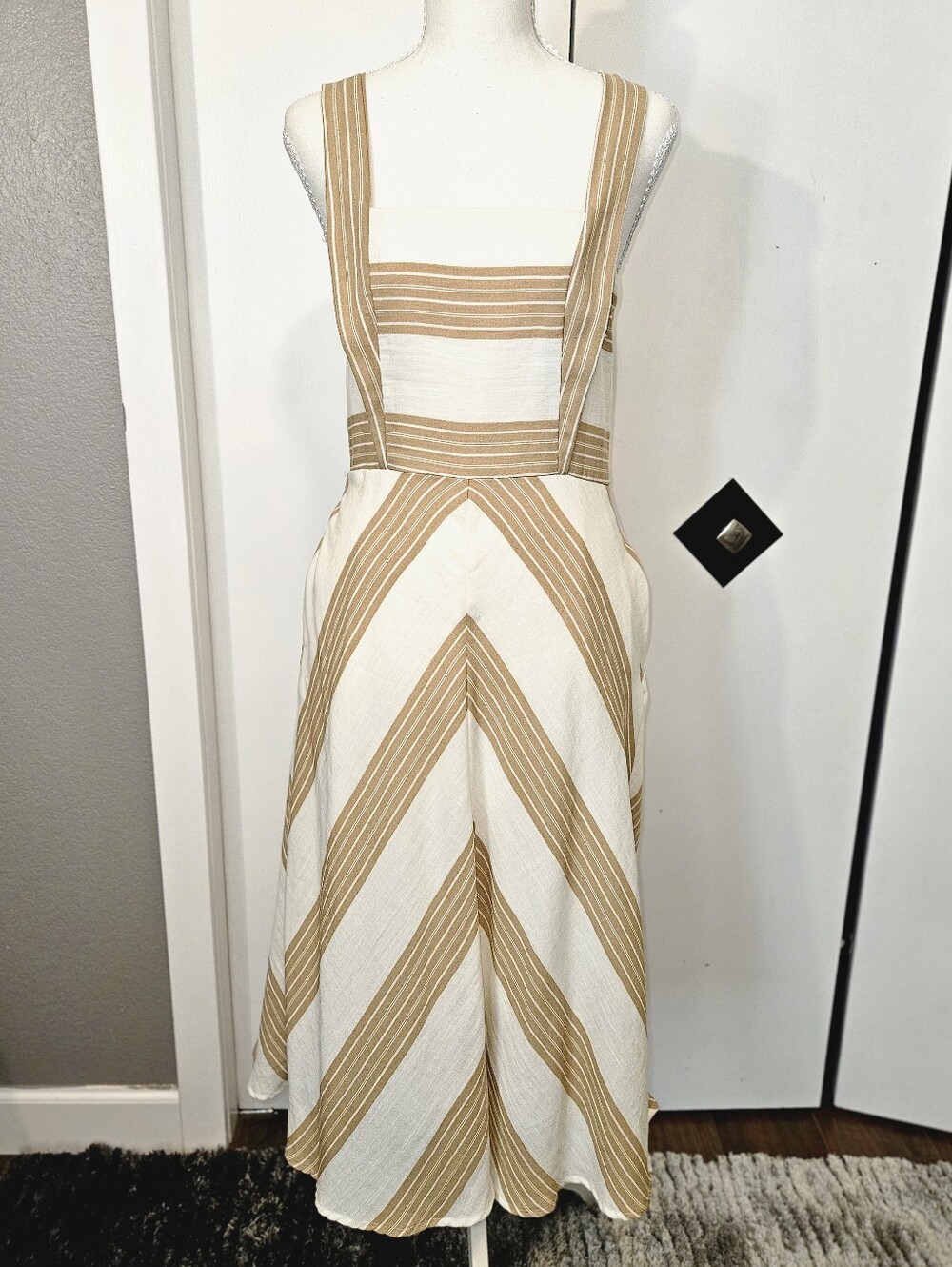 Draper James Cream and Tan Chevron Maxi Dress with Wide Straps And Pockets Small - Picture 2 of 11